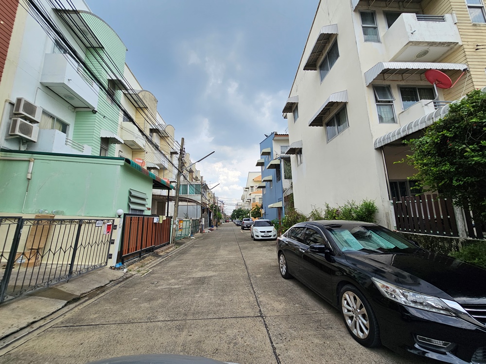 สวล ราชา (2).jpg