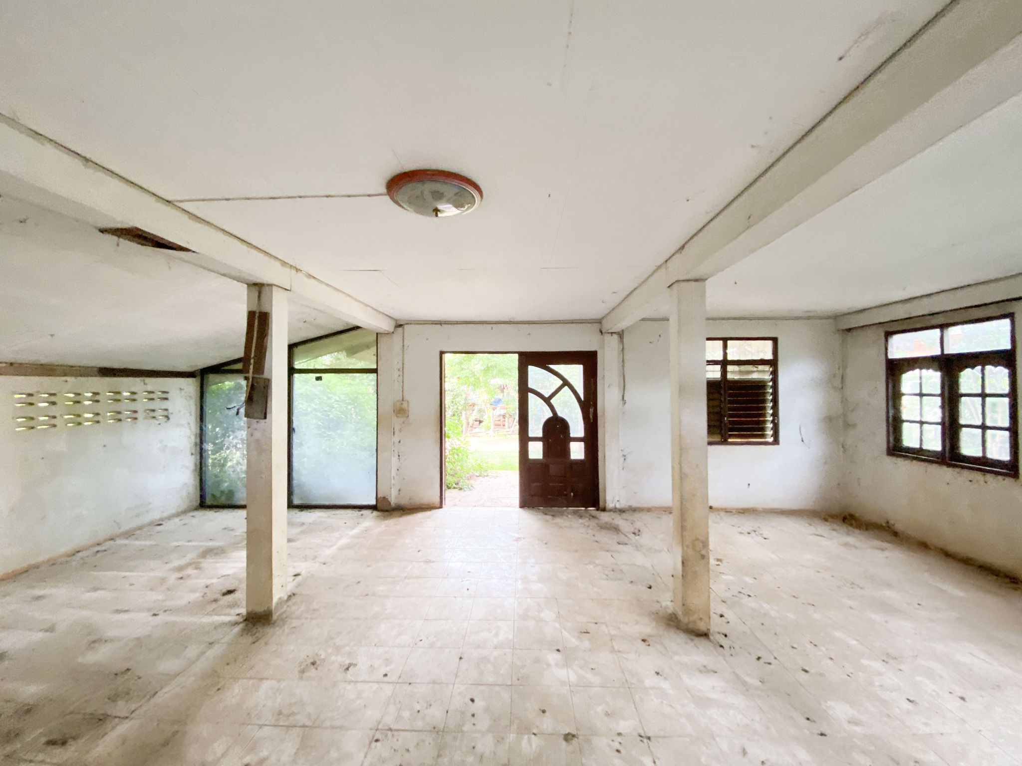 f0d47cd9-45713-3.jpg