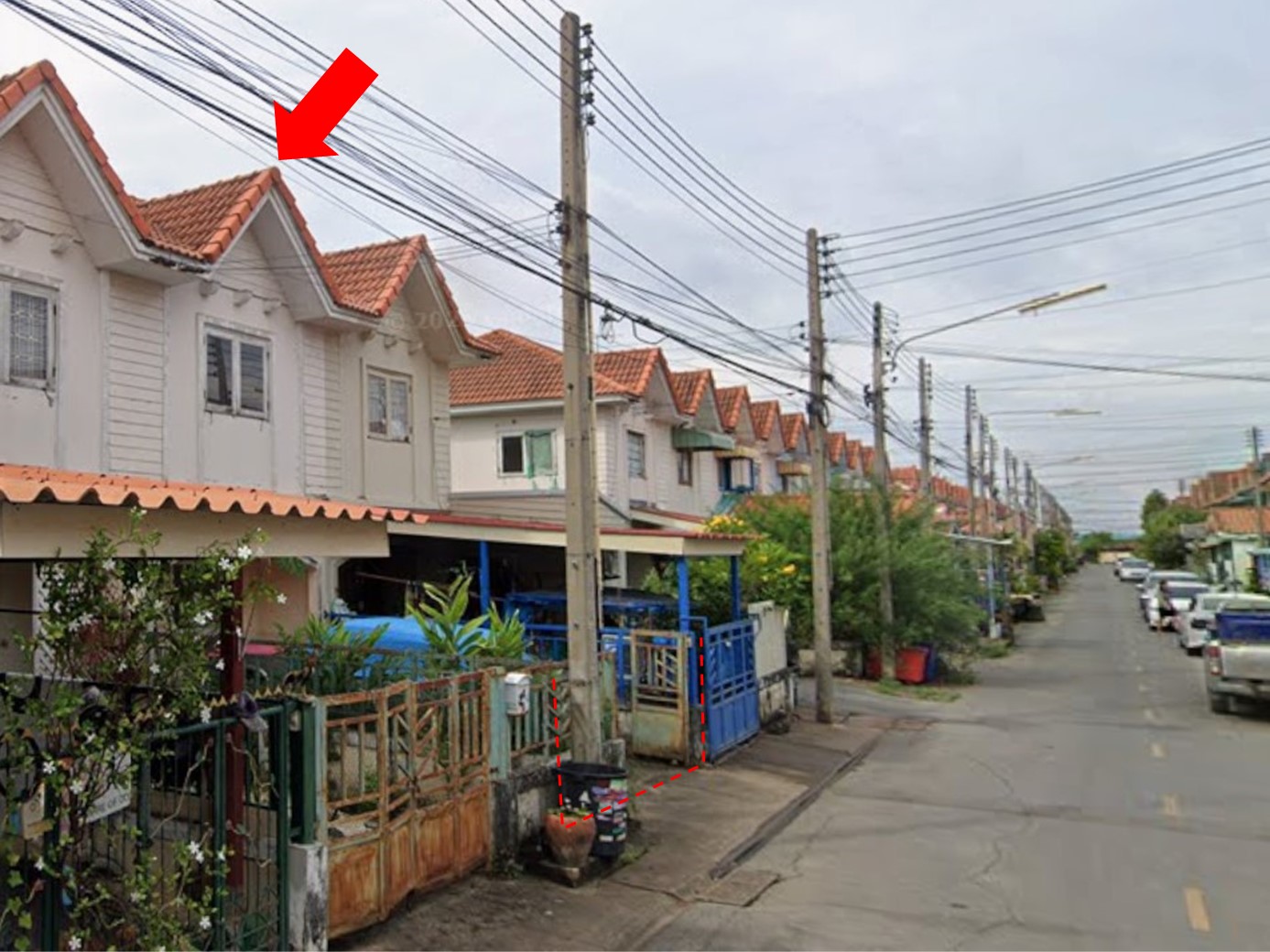 Slide2.JPG
