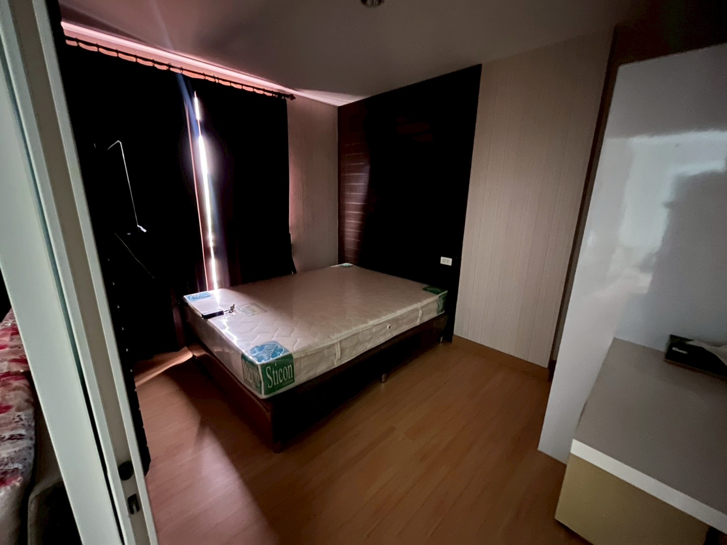 LINE_ALBUM_28_250821_6.jpg