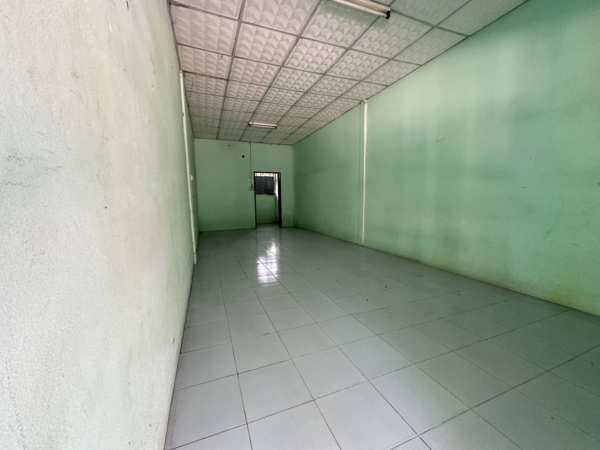 2d273302-55288-4.jpg
