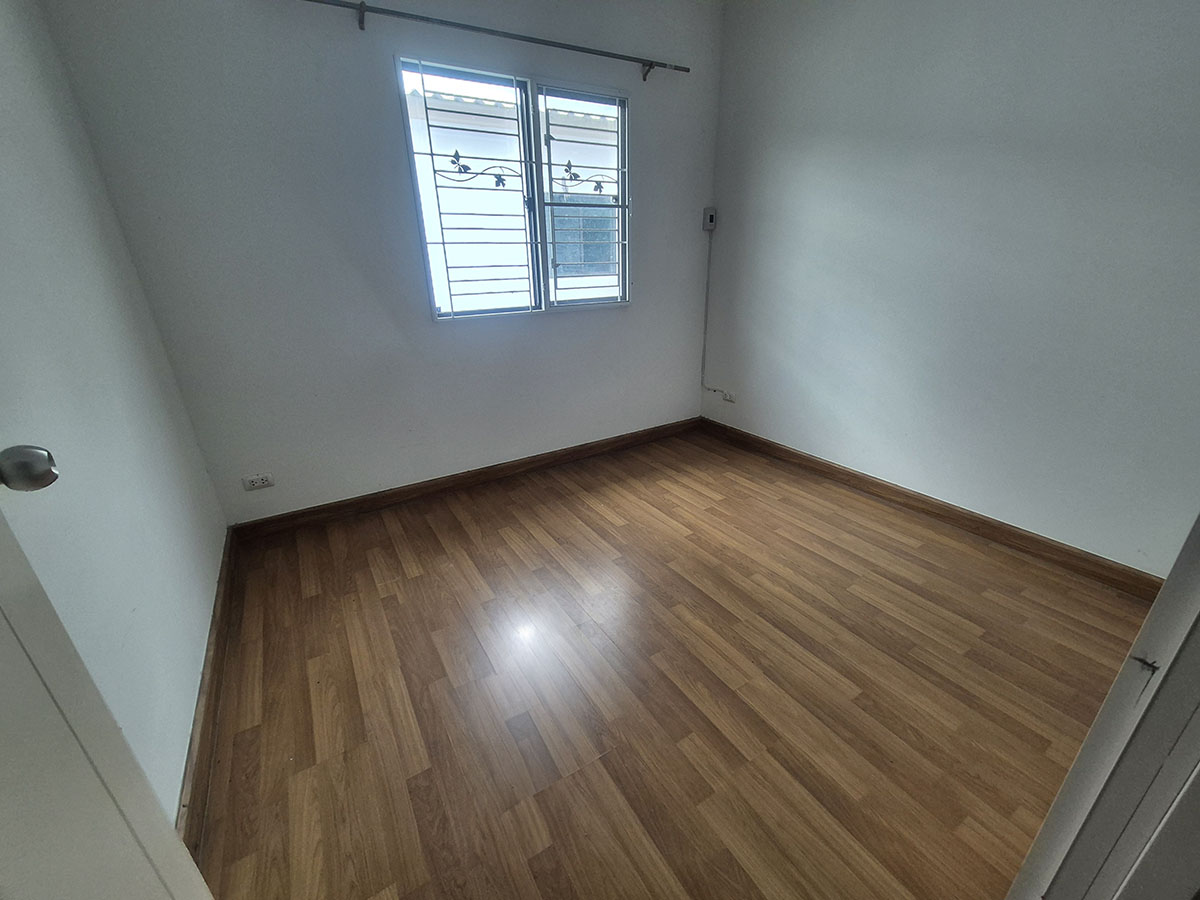 6a2e0716-144092-12.jpg