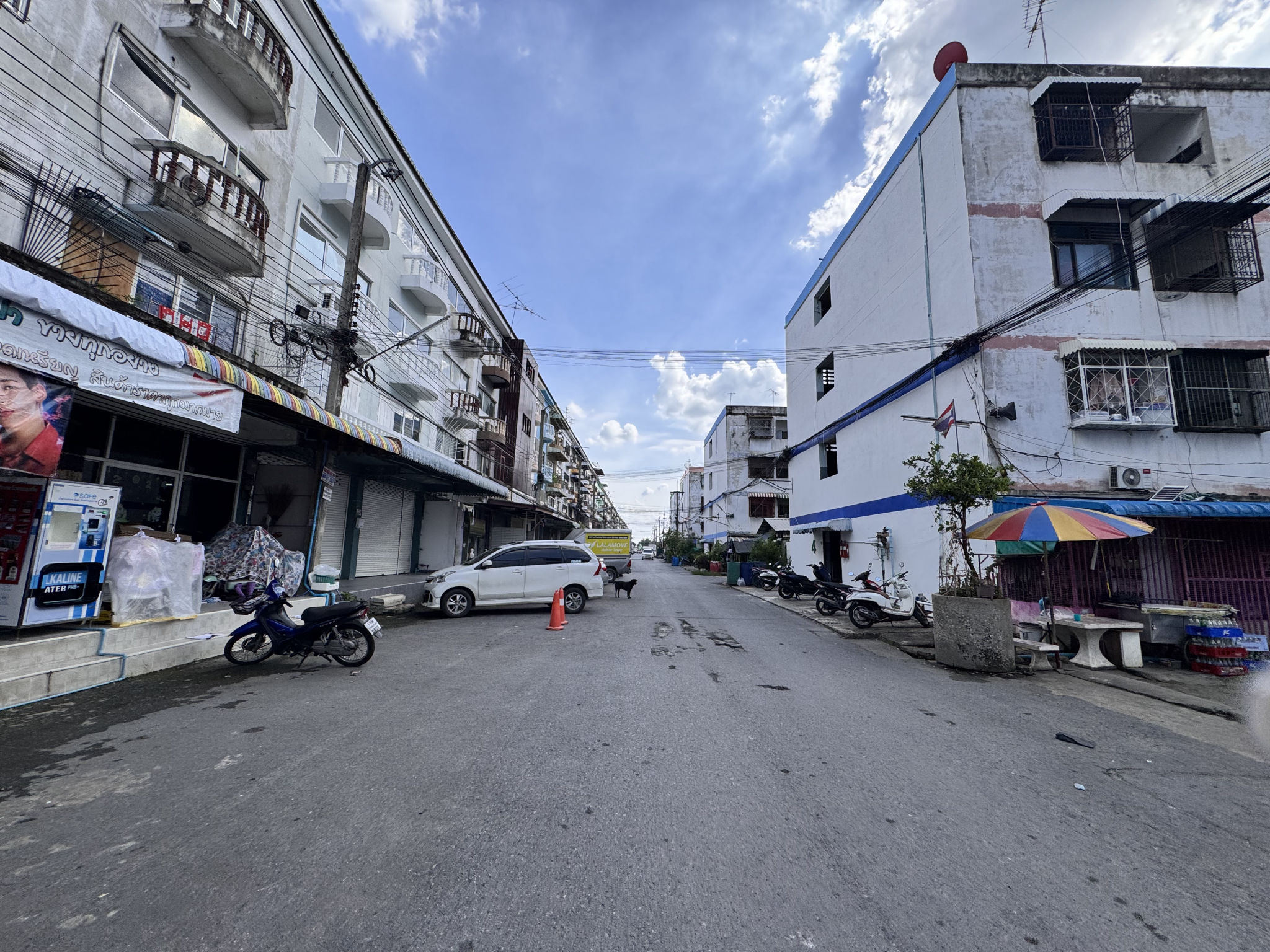 ห้องชุด ประชาธิปัตย์ ธัญบุรี ปทุมธานี
