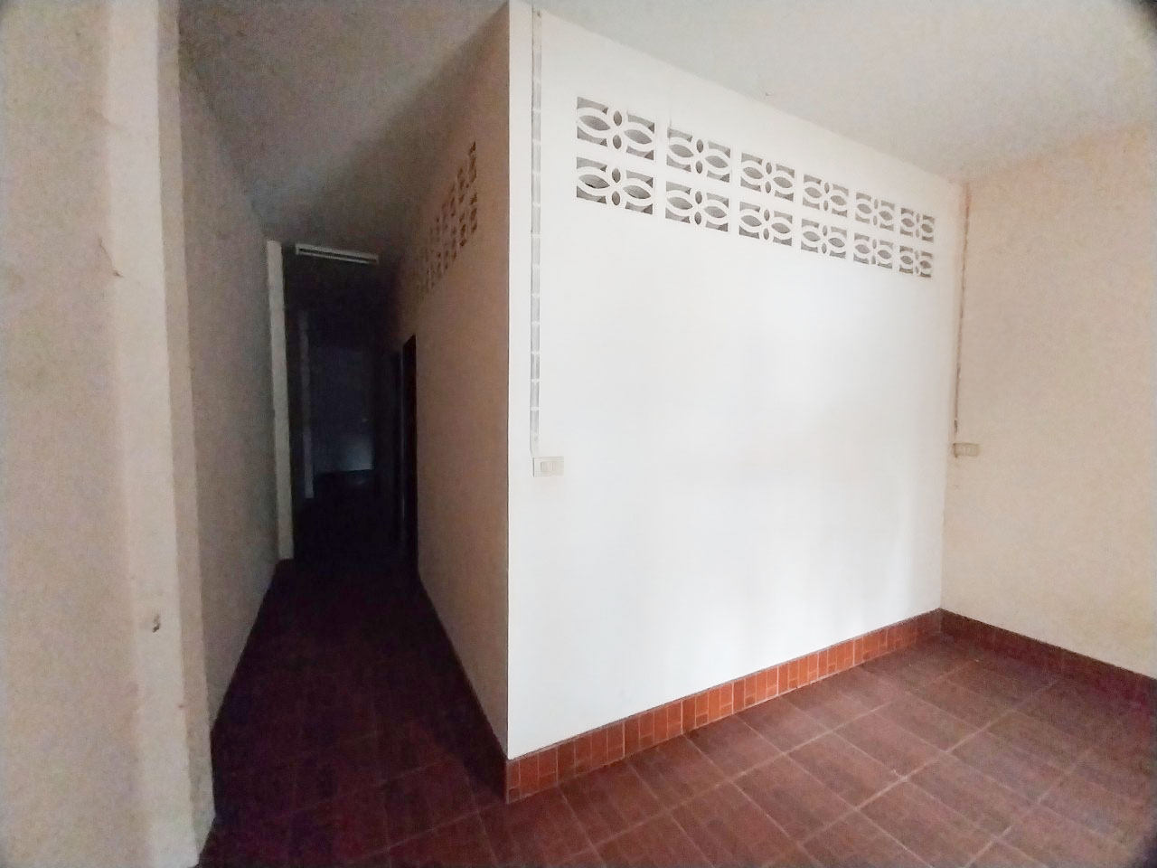 b4b83643-59662-5.jpg