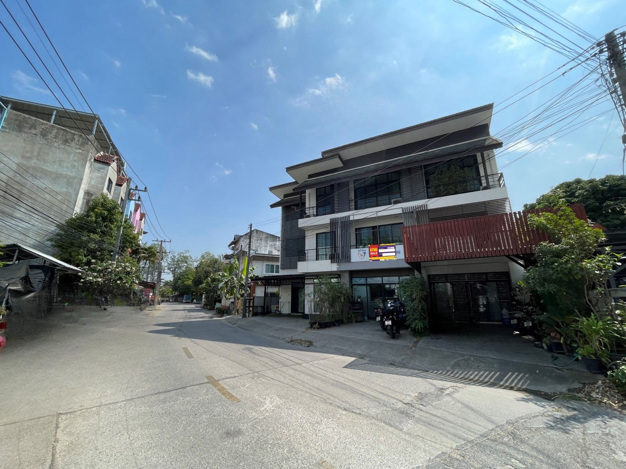 528fa001-2.jpg