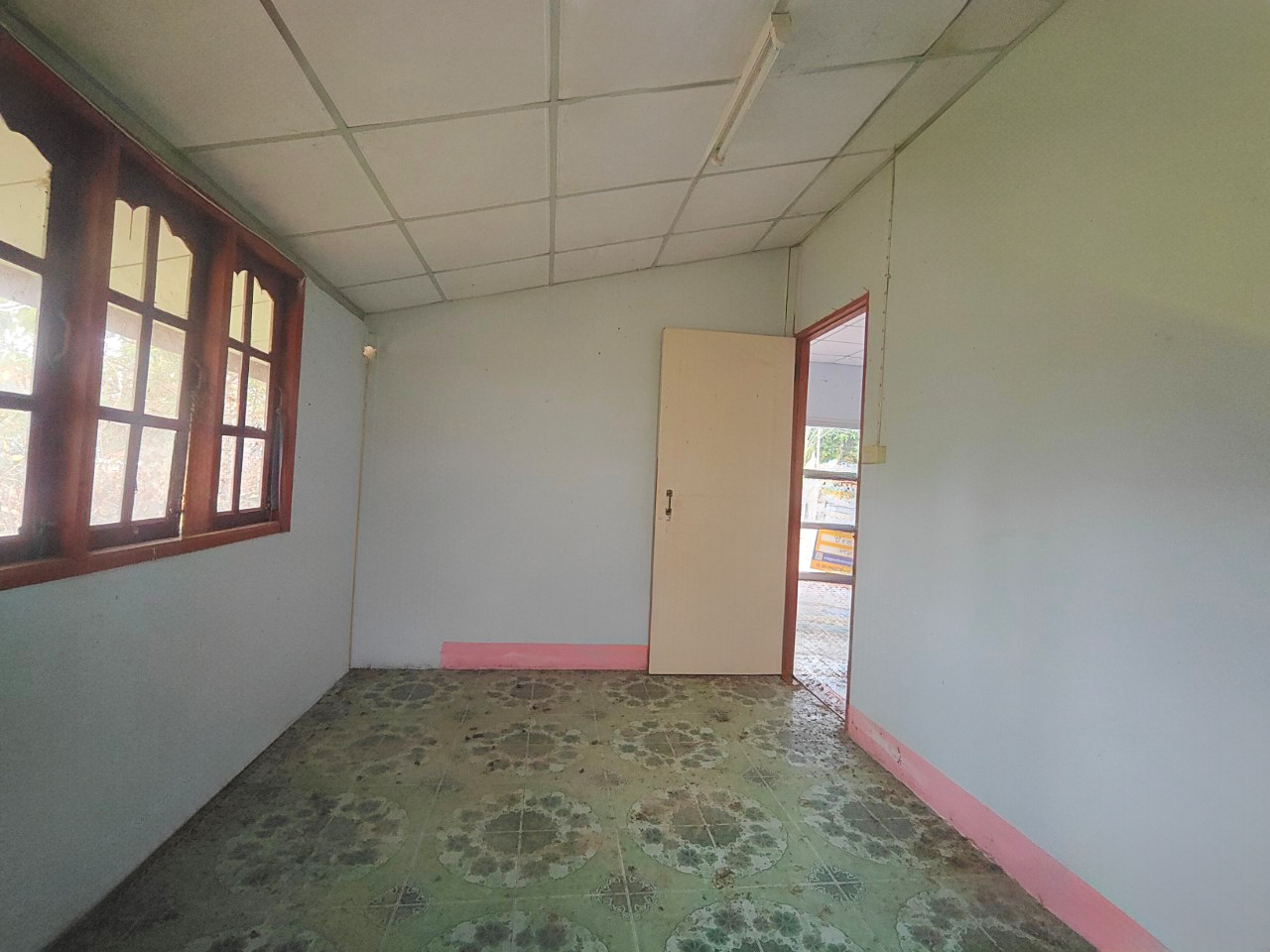 588816cb-145332-6.jpg