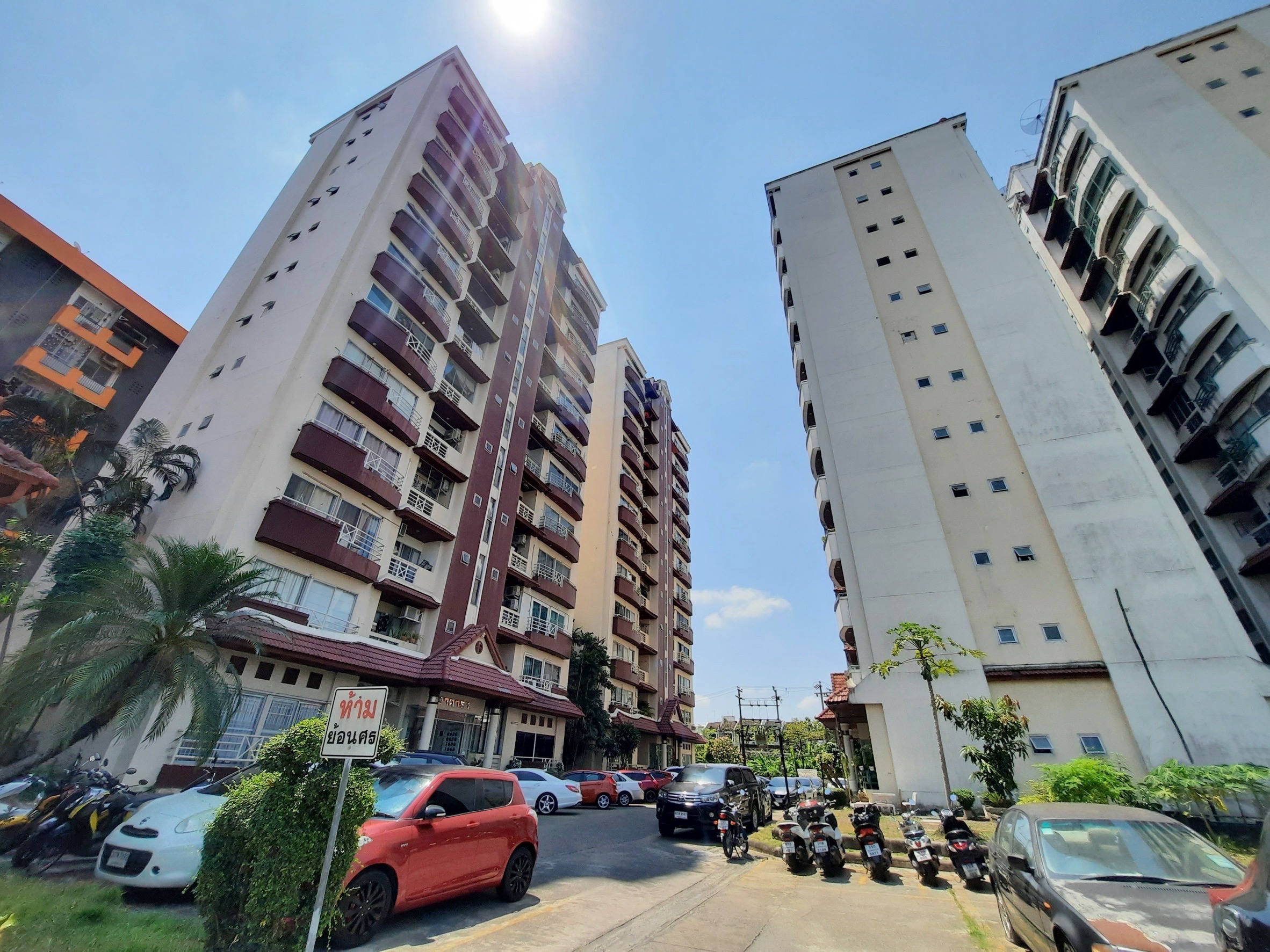 คอนโดมิเนียมโครงการบ้านสวนซื่อตรงลาดพร้าว 87