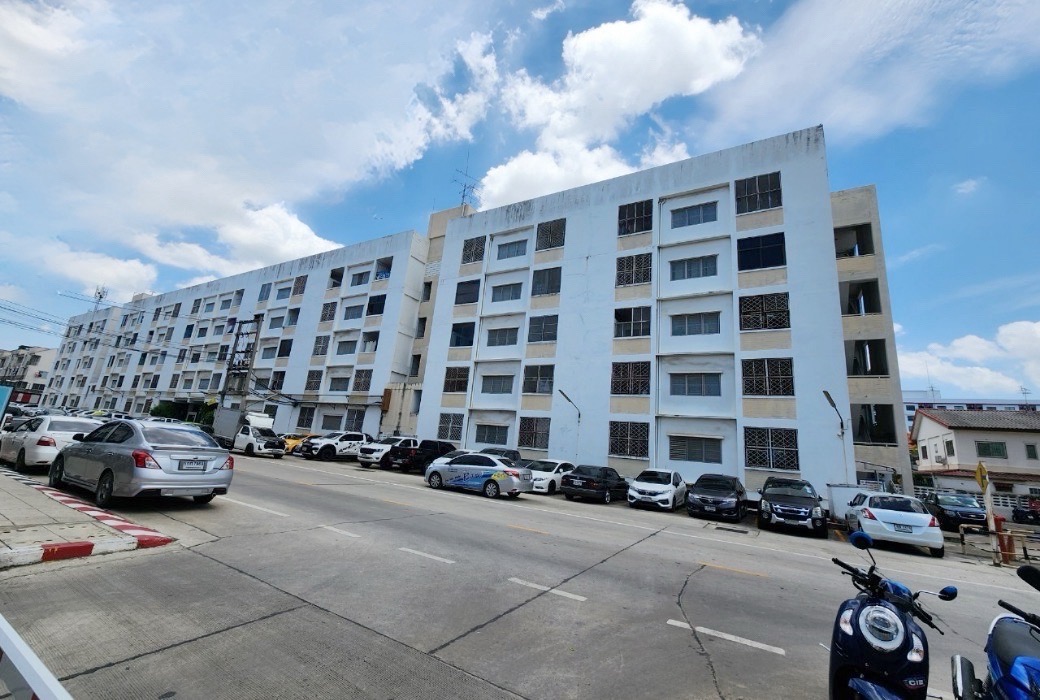 คอนโดมิเนียม โครงการเคหะชุมชนคลองหลวง 9 แปซิฟิก เพรสทีจ (Pacific Prestige)