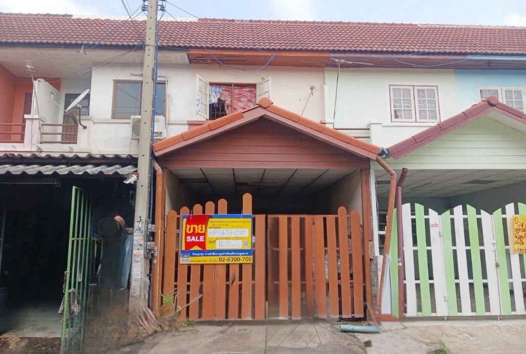 ทาวน์เฮ้าส์ โครงการบ้านฉัตรไพลิน ลาดหลุมแก้ว