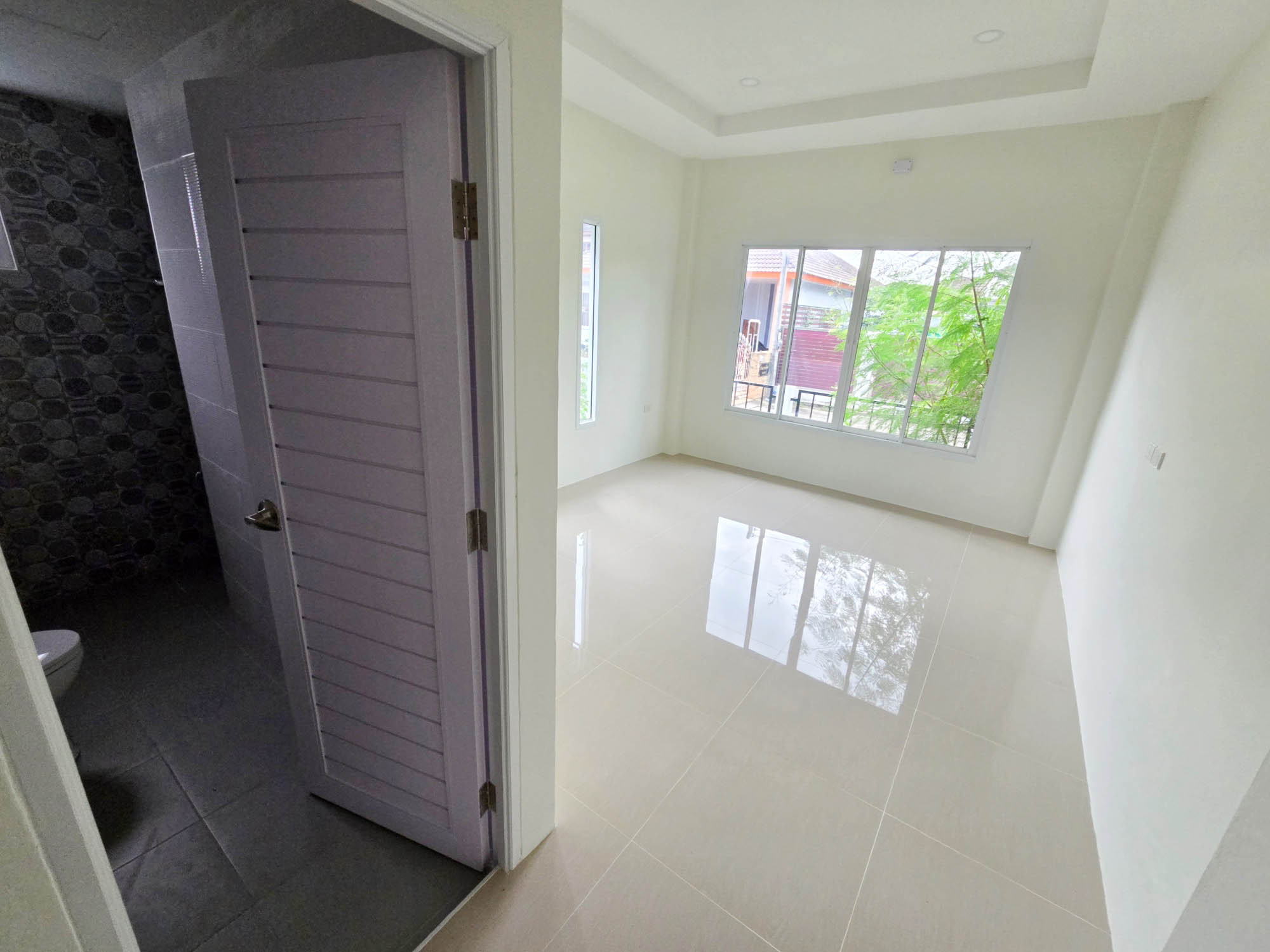 บ้านเดี่ยว โครงการศรีอุไรการเคหะ เมืองสุราษฎร์ธานี : ปรับปรุงใหม่