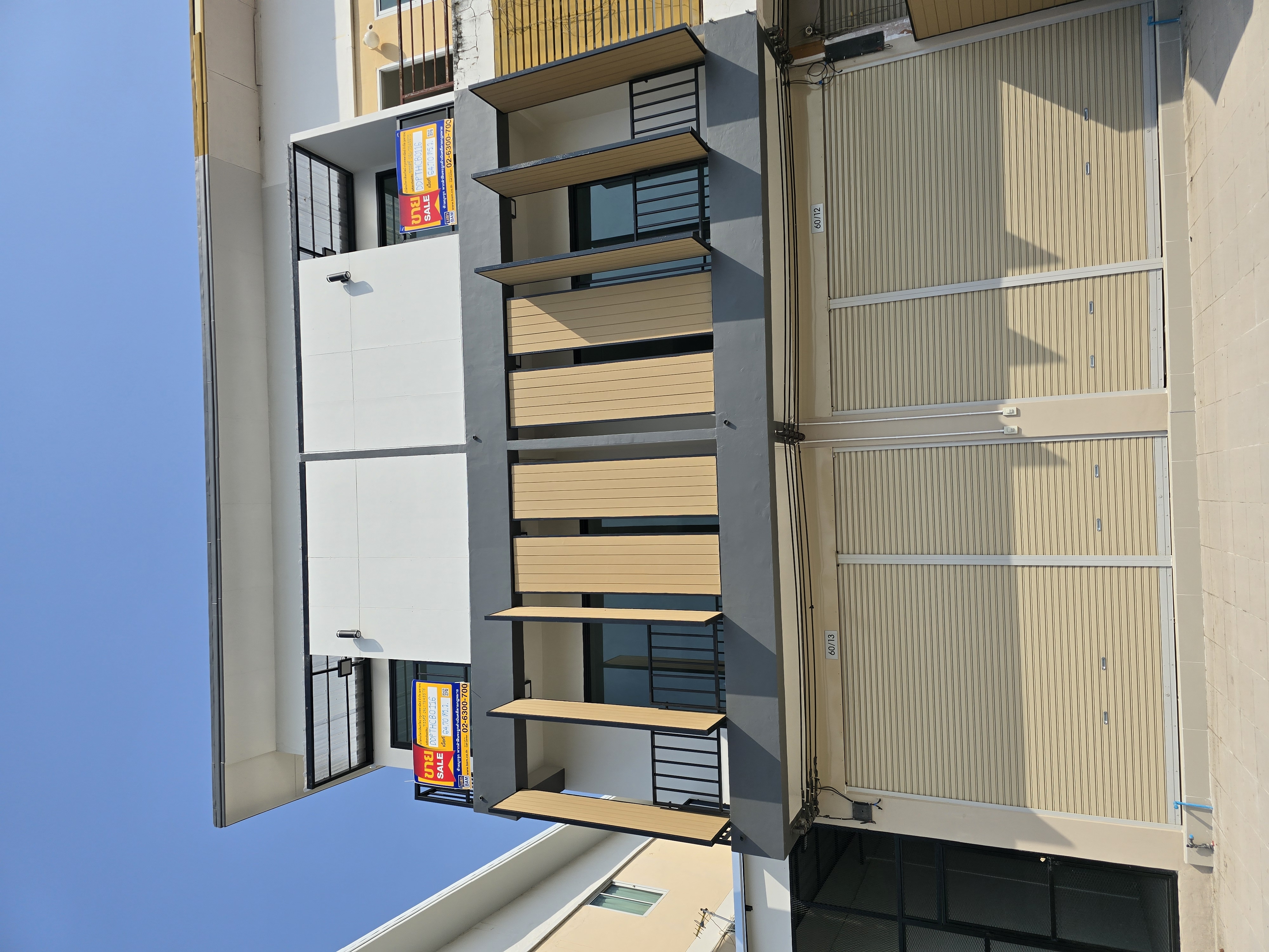 Commercial House on Svay Prachan Road, Lam Luk Ka