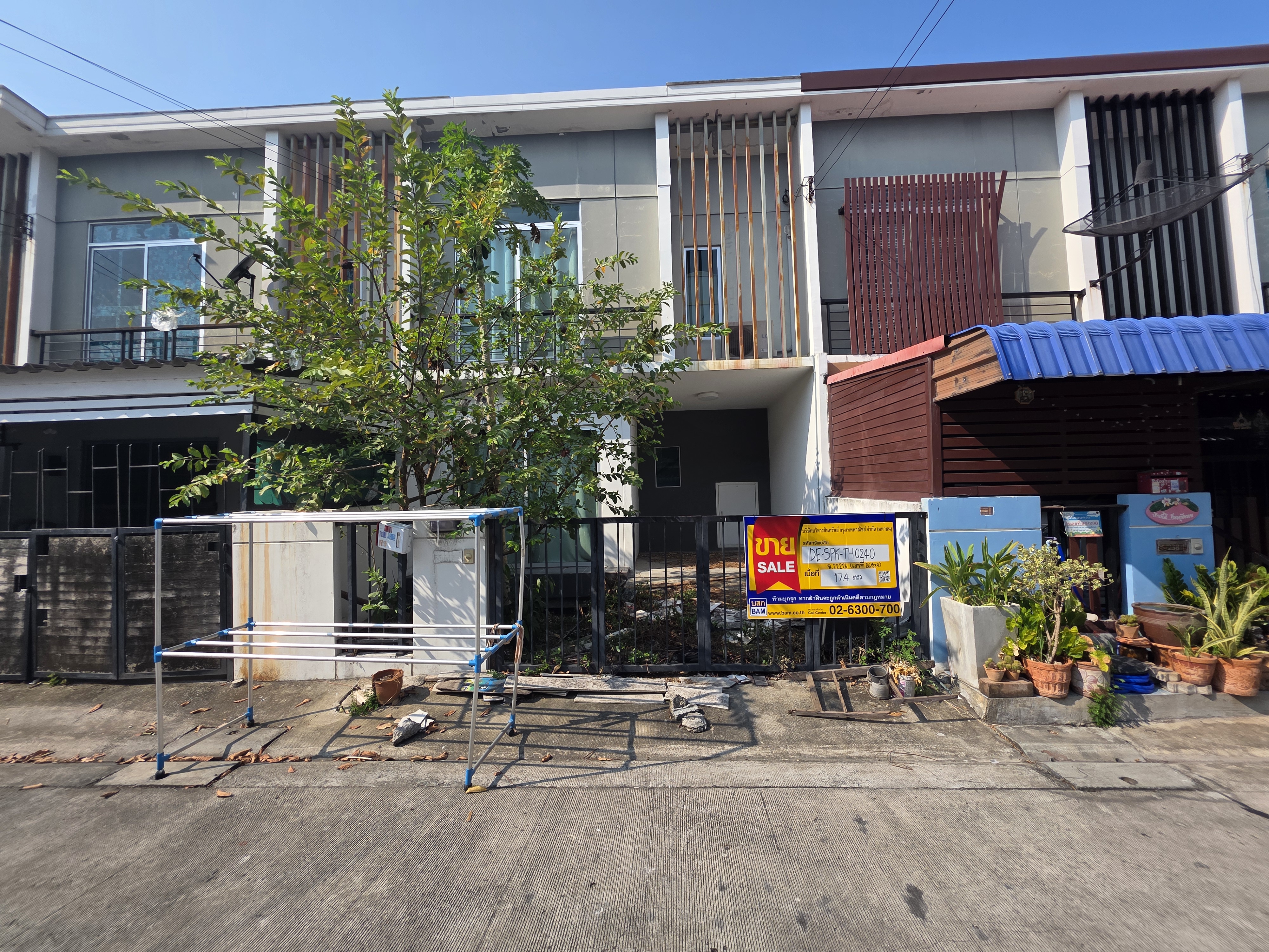 ทาวน์เฮาส์ ศีรษะจรเข้น้อย บางเสาธง สมุทรปราการ